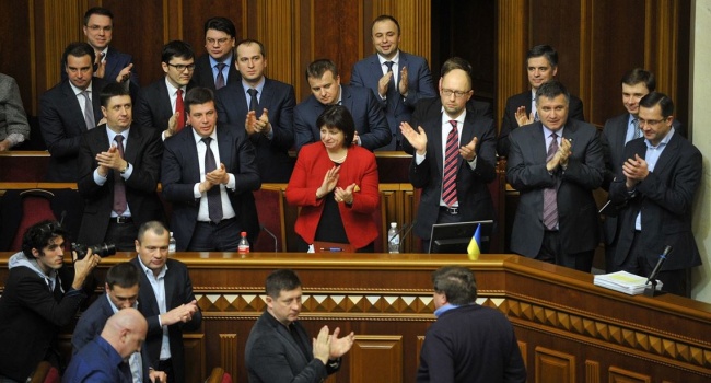 Журналіст: деякі люди вважають, що у політиці варто бути безчесним циніком, але це не зовсім так Журналіст: деякі люди вважають, що у політиці варто бути безчесним циніком, але це не зовсім так