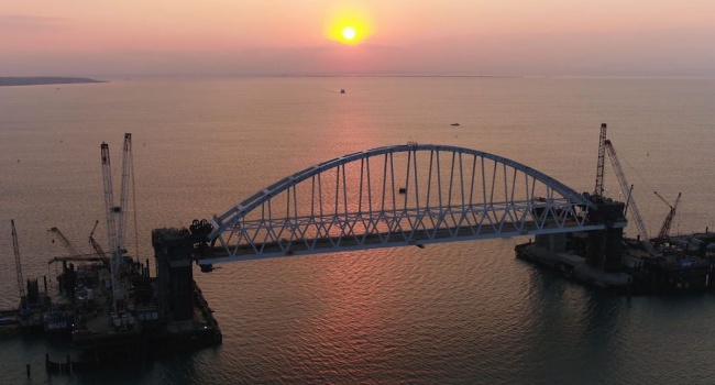 Україна звернеться до суду з позовом проти Росії через будівництво Керченського мосту Україна звернеться до суду з позовом проти Росії через будівництво Керченського мосту