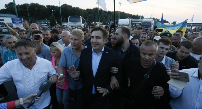 В соцсетях Саакашвили сравнили с Захарченко