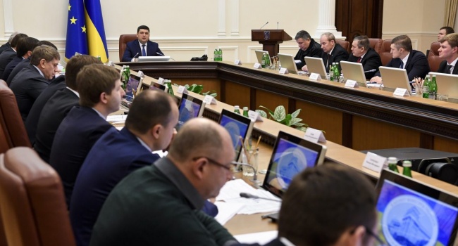 Кабмін погодився запровадити новий податок Кабмін погодився запровадити новий податок