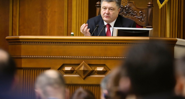 Блогер: с законом по реинтеграции Донбасса администрация президента во главе с президентом попала в ловушку Блогер: с законом по реинтеграции Донбасса администрация президента во главе с президентом попала в ловушку
