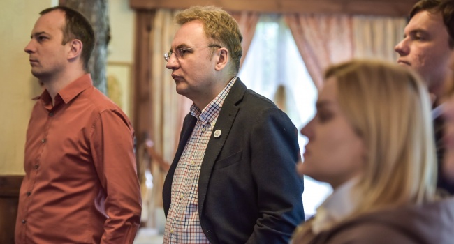 Блогер: те, що відбулось у ВР, це шабаш за російські гроші і виключно в кремлівських інтересах Блогер: те, що відбулось у ВР, це шабаш за російські гроші і виключно в кремлівських інтересах