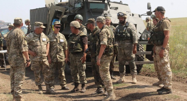 Политик: в Украине будет два бюджета и два премьера Политик: в Украине будет два бюджета и два премьера