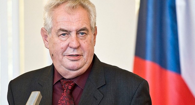 Земан предложил оплатить Украине аннексию Крыма Земан предложил оплатить Украине аннексию Крыма