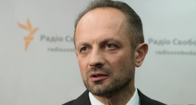 Явно не реинтеграция: дипломат оценил президентские законы по Донбассу Явно не реинтеграция: дипломат оценил президентские законы по Донбассу