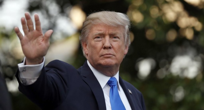 Сенат США обвиняет Трампа в нежелании ужесточать антироссийские санкции Сенат США обвиняет Трампа в нежелании ужесточать антироссийские санкции