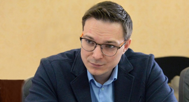 Нардеп: ответом на всевозможные новые «автономии» и на другие выходки наших соседей может быть только сила Нардеп: ответом на всевозможные новые «автономии» и на другие выходки наших соседей может быть только сила