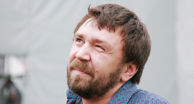 Шнуров посвятил Собчак «трогательные» строчки про кобылу Шнуров посвятил Собчак «трогательные» строчки про кобылу