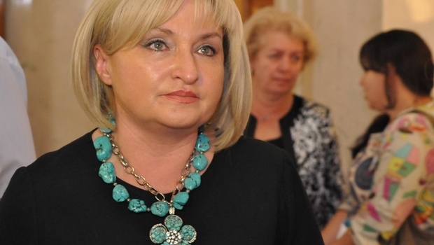 Ирина Луценко пояснила, почему Порошенко хочет отменить неприкосновенность депутатов Верховной Рады Ирина Луценко пояснила, почему Порошенко хочет отменить неприкосновенность депутатов Верховной Рады