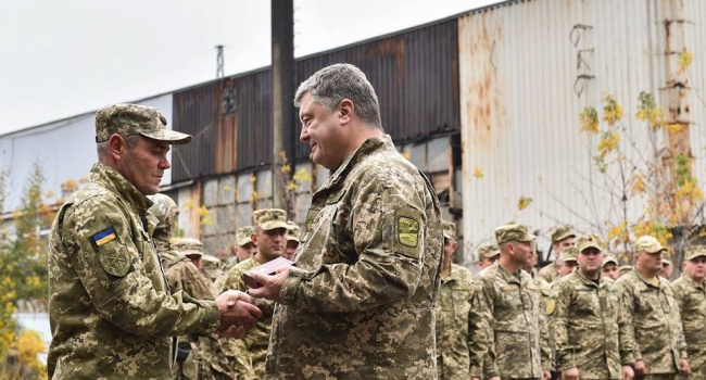 Бірюков: поки боягузи в Києві надувають щоки, справжні чоловіки – від солдата до Президента – на Сході Бірюков: поки боягузи в Києві надувають щоки, справжні чоловіки – від солдата до Президента – на Сході