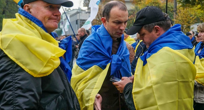 Блогер: Соболєв на «МіхоМайдані» побив людину – от і вся демократія (відео)