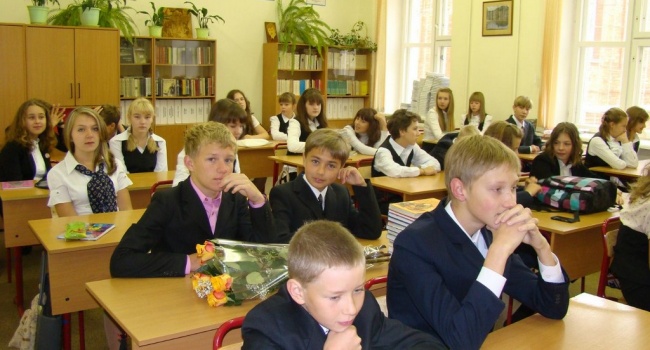 Блогер: в окупованому Криму ФСБ перевіряє на лояльність навіть дітей Блогер: в окупованому Криму ФСБ перевіряє на лояльність навіть дітей