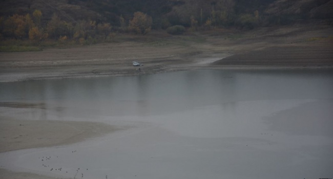 Кримський Бандерівець: окупований Крим залишився без води і світла Кримський Бандерівець: окупований Крим залишився без води і світла