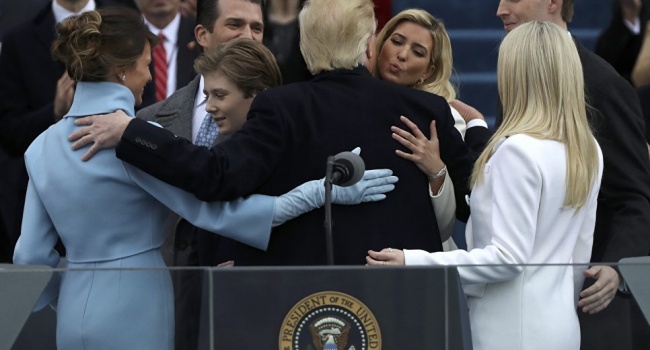 Журналист: импичмента Трампа не будет Журналист: импичмента Трампа не будет