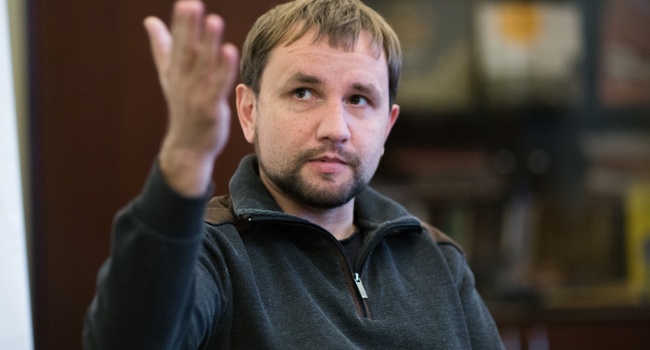 Замашки империи: Вятрович резко раскритиковал заявление Польши о варварстве украинцев Замашки империи: Вятрович резко раскритиковал заявление Польши о варварстве украинцев