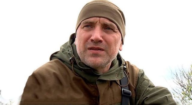 Прилепин: «90 процентов ребят из моего батальона говорят на украинском» Прилепин: «90 процентов ребят из моего батальона говорят на украинском»