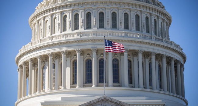 В Конгрессе США начали расследовать факт исчезновения из программы партии Трампа вопроса оружия для Украины В Конгрессе США начали расследовать факт исчезновения из программы партии Трампа вопроса оружия для Украины