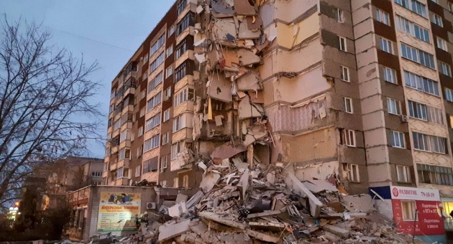 Взрыв жилдома в Ижевске: спасатели обнаружили первые жертвы