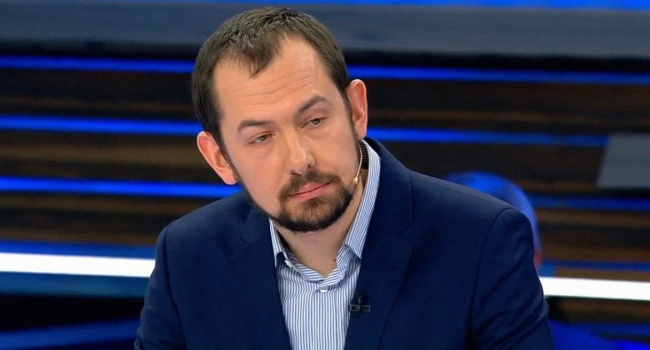Журналист: «Это тот самый неловкий момент, когда осознаешь, что говорят о тебе» Журналист: «Это тот самый неловкий момент, когда осознаешь, что говорят о тебе»