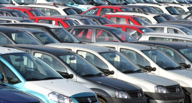 В Украине стали чаще продаваться подержанные авто