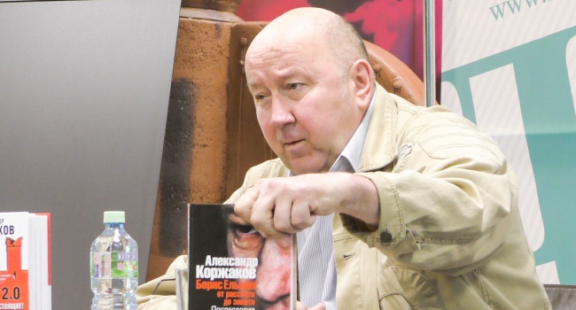 Экс-охранник Ельцина рассказал, как Задорнов ради квартиры играл в теннис с президентом РФ Экс-охранник Ельцина рассказал, как Задорнов ради квартиры играл в теннис с президентом РФ