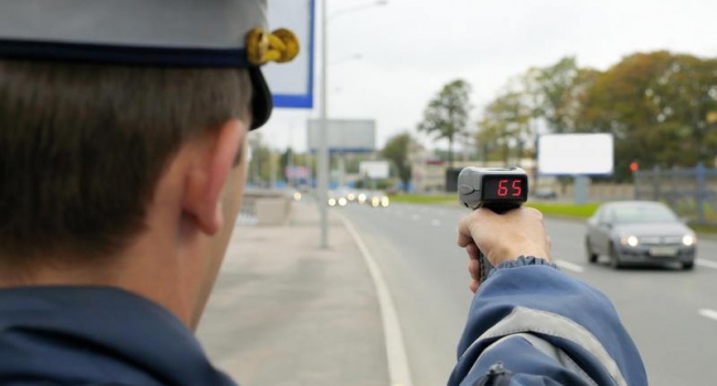 Эксперт: МВД не должно ждать голосования в Раде, а начать контролировать скорость движения уже с 1 декабря Эксперт: МВД не должно ждать голосования в Раде, а начать контролировать скорость движения уже с 1 декабря