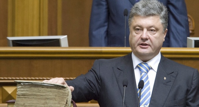 Блогер: Украина должна стать президентской республикой, а кучу чиновников следует отправить на клубнику в Польшу на перевоспитание Блогер: Украина должна стать президентской республикой, а кучу чиновников следует отправить на клубнику в Польшу на перевоспитание
