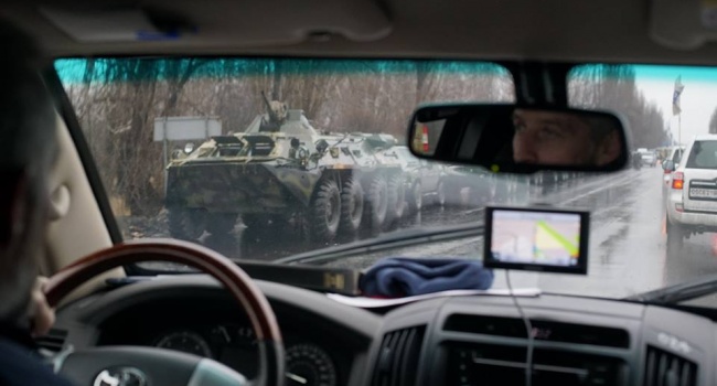 Казанский: особенно удивили новые тентованные «Камазы». Сразу видно, что это не из России, а у ВСУ «отжали» в ходе «гражданской войны» Казанский: особенно удивили новые тентованные «Камазы». Сразу видно, что это не из России, а у ВСУ «отжали» в ходе «гражданской войны»