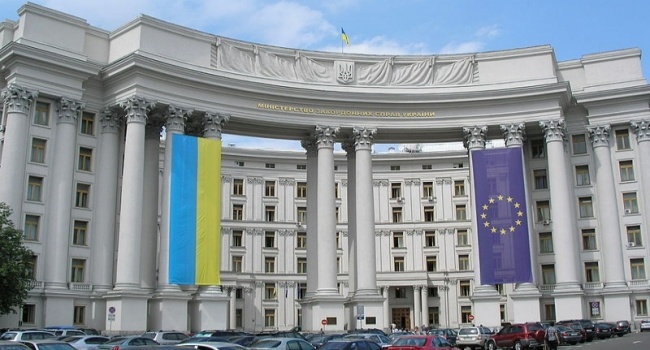 В МИД потребовали от России прекратить преследование коренного народа Крыма В МИД потребовали от России прекратить преследование коренного народа Крыма