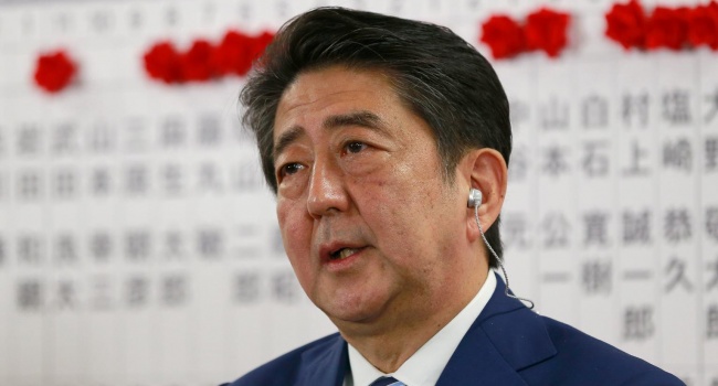 Синдзо Абэ напомнил о визовом режиме с Украиной и о позиции Японии по украинскому вопросу