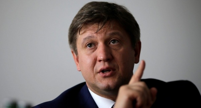 Сазонов: «Сколько получал Данилюк от Левочкина за советы Януковичу?»