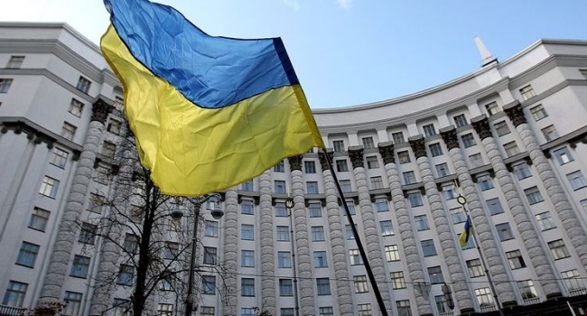 Украина вынуждена занять 473 миллиарда, - СМИ