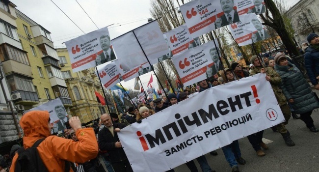 Блогер: в конце цепочки сегодняшнего «михинга» обязательно найдем Путина или беглых регионалов, что, по сути, одно и то же Блогер: в конце цепочки сегодняшнего «михинга» обязательно найдем Путина или беглых регионалов, что, по сути, одно и то же