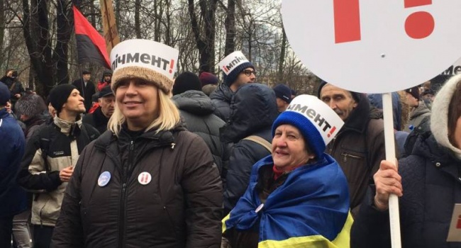 Украинцев опять обманывают: Саакашвили требует закон об импичменте, который 5 лет назад уже принят Верховной Радой Украинцев опять обманывают: Саакашвили требует закон об импичменте, который 5 лет назад уже принят Верховной Радой