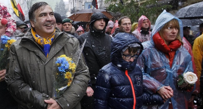 Блогер: если власть сейчас не возьмет ситуацию в свои руки о независимости можно забыть Блогер: если власть сейчас не возьмет ситуацию в свои руки о независимости можно забыть
