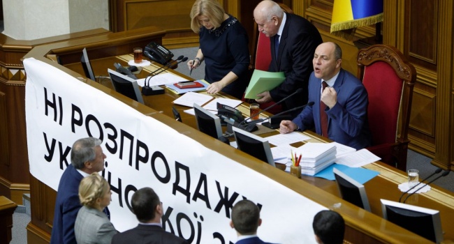 Рада сказала «нет» рынку земли еще на год Рада сказала «нет» рынку земли еще на год