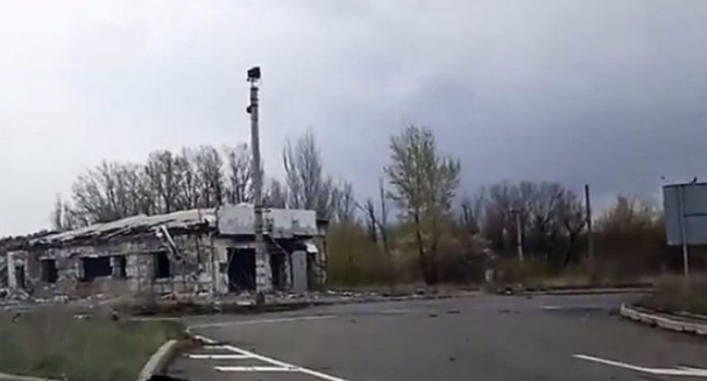 В Интернете появились снимки и видео «дороги смерти» в Донецке