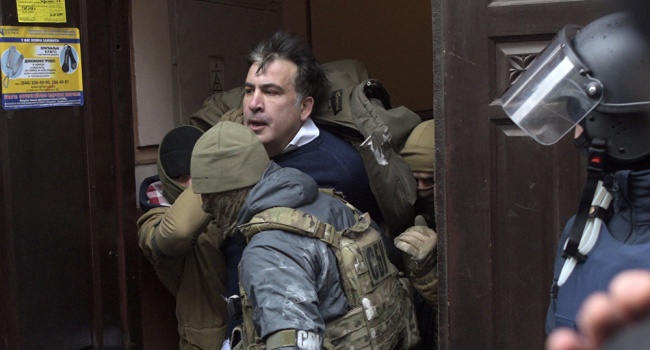 Блогер: Саакашвили «упакуют» в браслет и отправят домой – в Грузию Блогер: Саакашвили «упакуют» в браслет и отправят домой – в Грузию