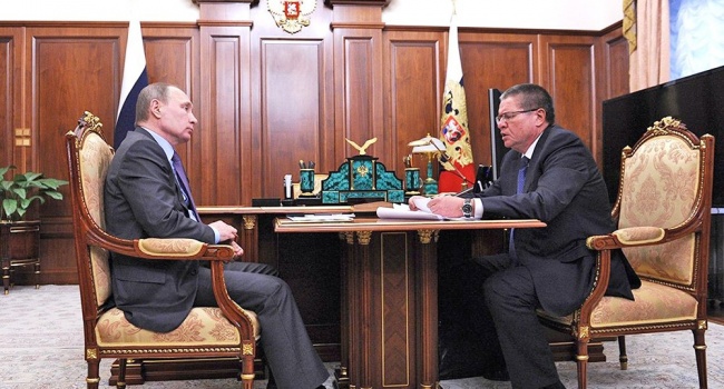 Неосторожная фраза экс-министра экономразвития РФ в адрес Путина обернулась ему 8 годами за решеткой Неосторожная фраза экс-министра экономразвития РФ в адрес Путина обернулась ему 8 годами за решеткой