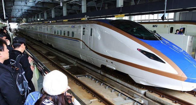 В Японии назревает скандал вокруг первого созданного поезда на магнитной подушке