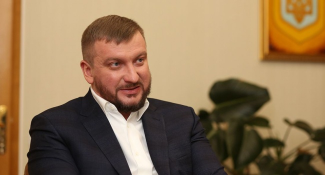 Неясно, что он еще натворит: в Минюсте рассказали, какой тюремный срок угрожает Саакашвили Неясно, что он еще натворит: в Минюсте рассказали, какой тюремный срок угрожает Саакашвили