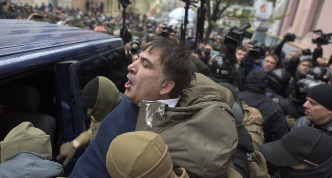 Депортация Саакашвили станет черным пятном и в биографии Порошенко, – Муждабаев