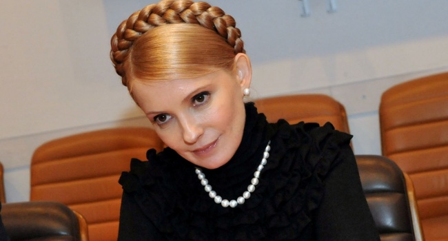 Тимошенко и Порошенко заняли первые места в очередном президентском рейтинге