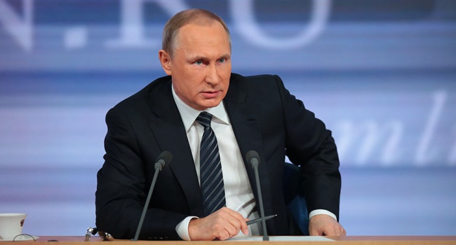 Блогер: россиян готовят к переходу от нынешнего полудиктаторского режима к полноценной диктатуре Блогер: россиян готовят к переходу от нынешнего полудиктаторского режима к полноценной диктатуре
