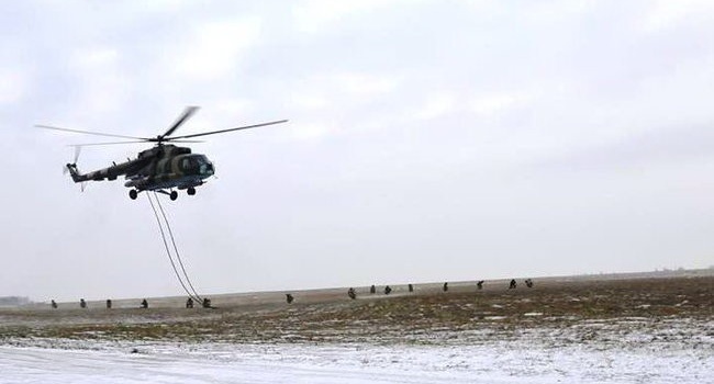В зоне АТО Ми-8 высадил боевой десант ВСУ В зоне АТО Ми-8 высадил боевой десант ВСУ