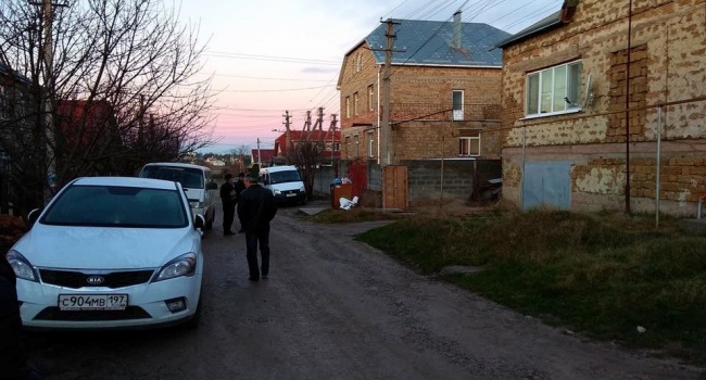 В Крыму оккупационные власти провели масштабные обыски В Крыму оккупационные власти провели масштабные обыски