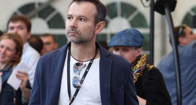 Блогер: люди хотят видеть президентом потерянного человека, а потом удивляются, что еще лет бродят по пустыне Блогер: люди хотят видеть президентом потерянного человека, а потом удивляются, что еще лет бродят по пустыне