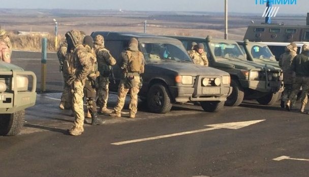На КПП «Майорск» проводят самый масштабный обмен пленными между Украиной и «ЛДНР» На КПП «Майорск» проводят самый масштабный обмен пленными между Украиной и «ЛДНР»