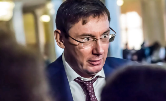 Когда против Довгого закрыли дело, Луценко сильно занервничал, - Голомша