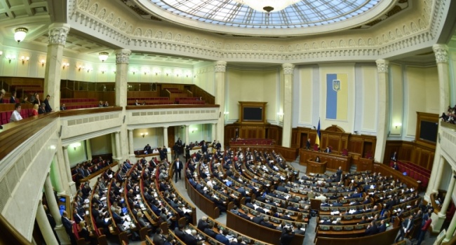 Политолог: в Украине уже появилась третья сила, которая составит конкуренцию БПП и «Батькивщине» Политолог: в Украине уже появилась третья сила, которая составит конкуренцию БПП и «Батькивщине»